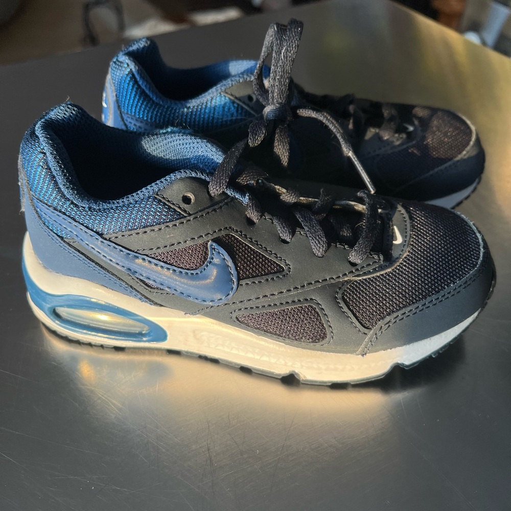Nike Kids' Black and Navy Sneakers
